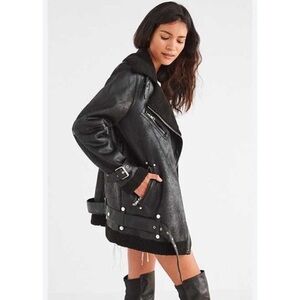 AVEC LES FILLES Oversized Faux Shearling Biker Jacket in Black